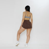 Short Deportivo push up con arruga lateral - brown