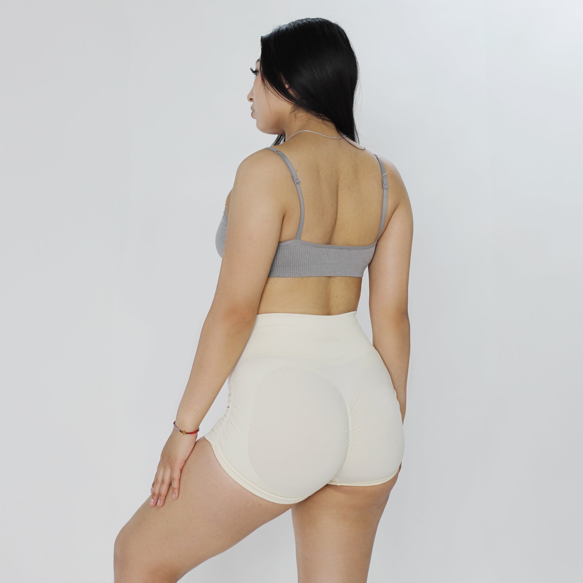 Short Deportivo push up con arruga lateral - white