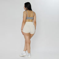 Short Deportivo push up con arruga lateral - white