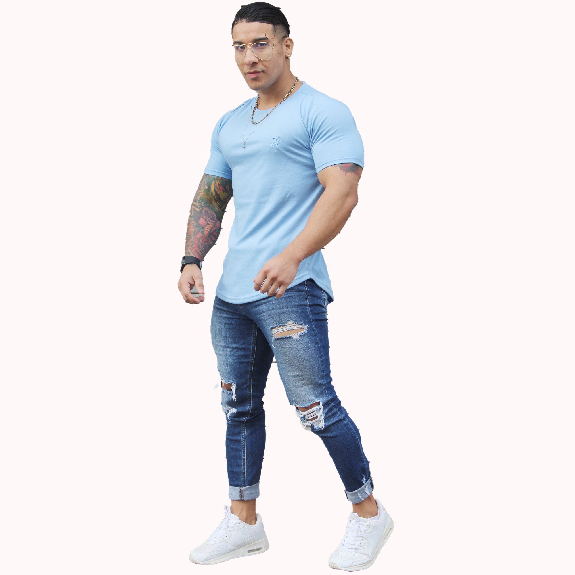 Polera slim fit aress x ademan celeste