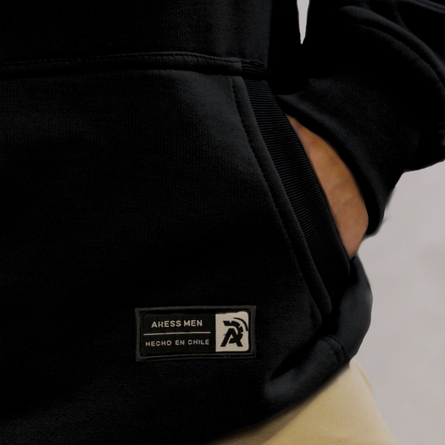 Poleron canguro ademan x aress – ADEMAN