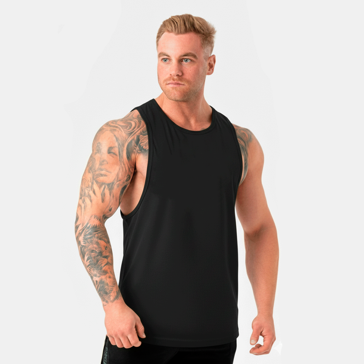 Polera musculosa lisa cuello redondo - negro