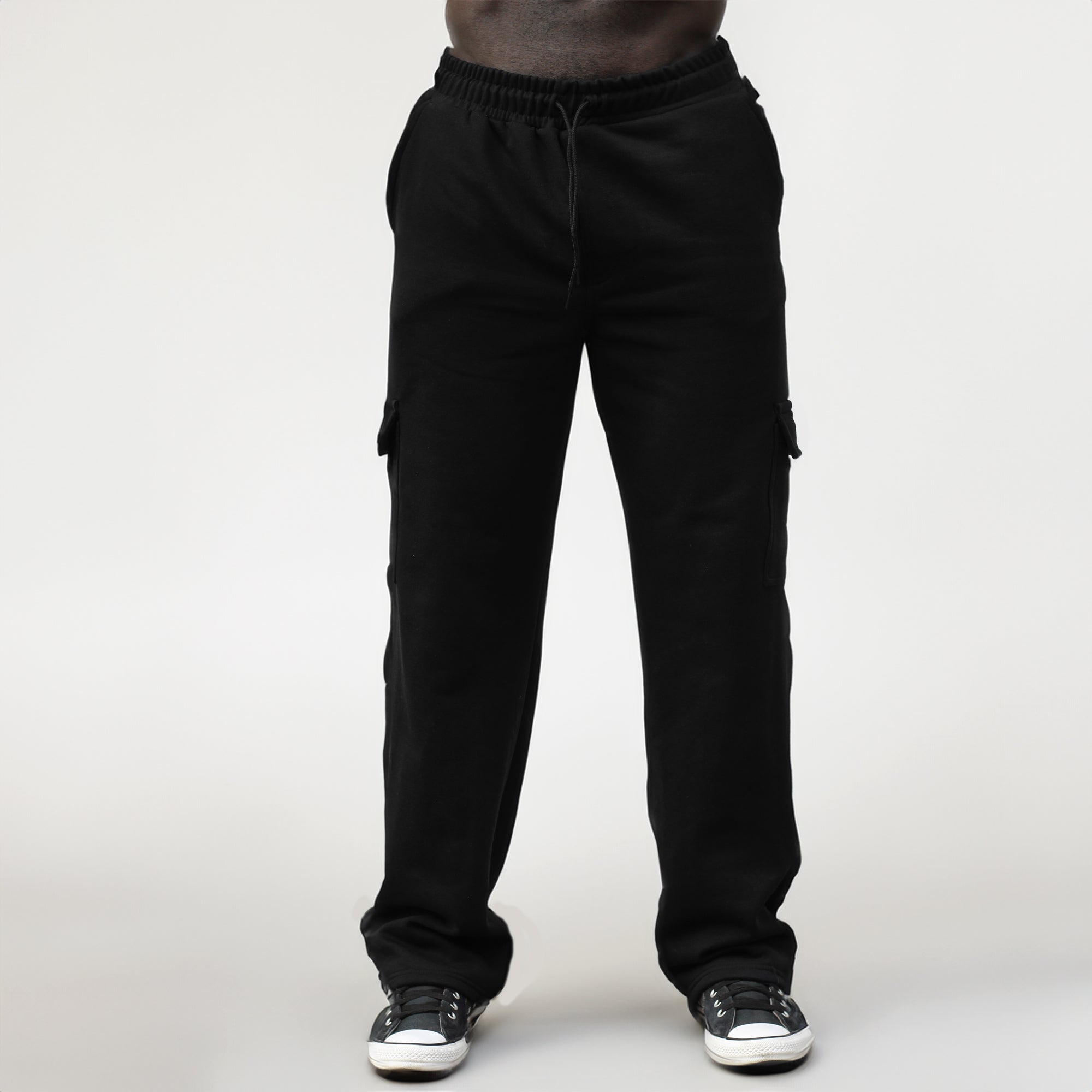 Pantalones cargo holgados con dos bolsillos en color negro