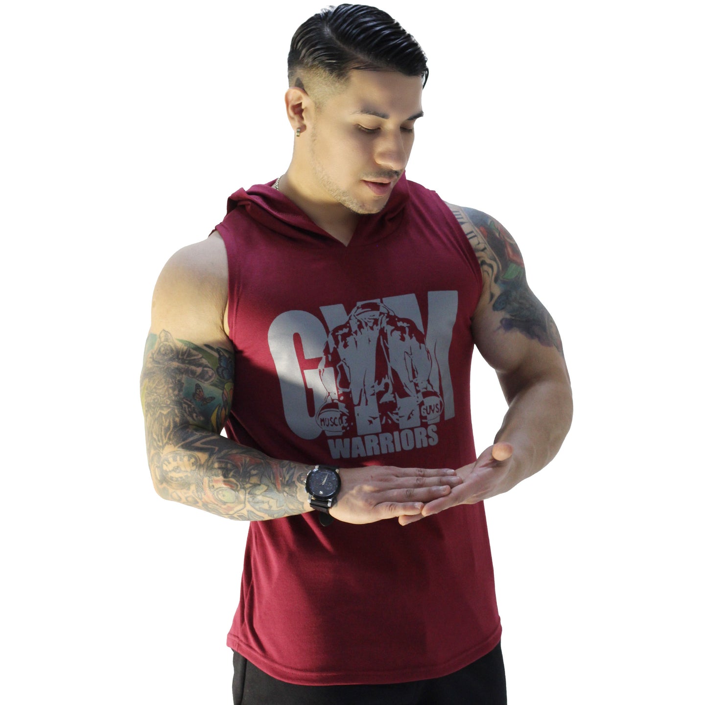 Polera Musculosa Capucha gym warrior manga cero burdeo