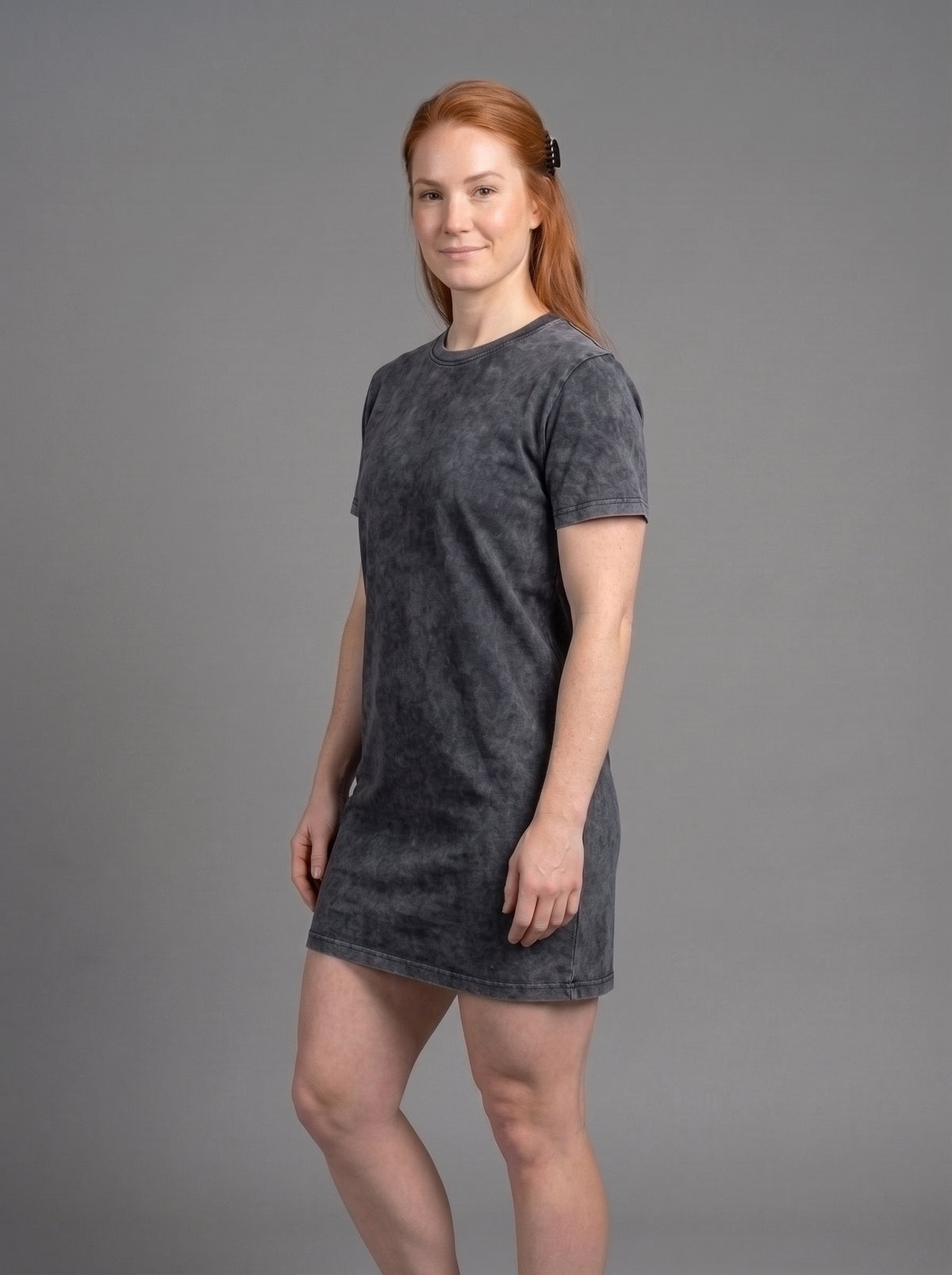 Vestido Polera Acid Wash de Manga Corta para Mujer | Negro