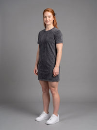Vestido Polera Acid Wash de Manga Corta para Mujer | Negro